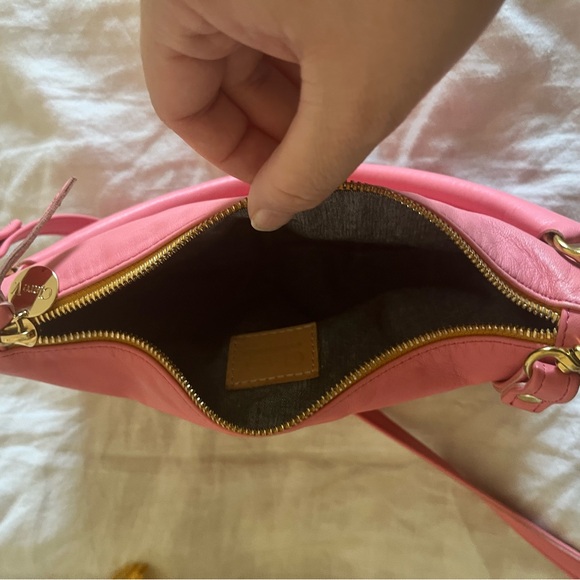 Clare V. Petit Moyen Pink Leather Crossbody Bag - Picture 3 of 5